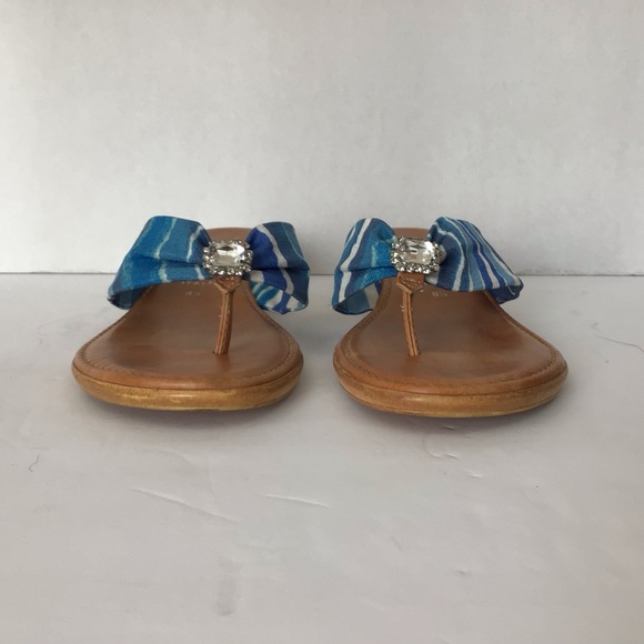 Italian Shoemakers Blue & White Thong Sandals, 8 1/2 - Picture 2 of 7